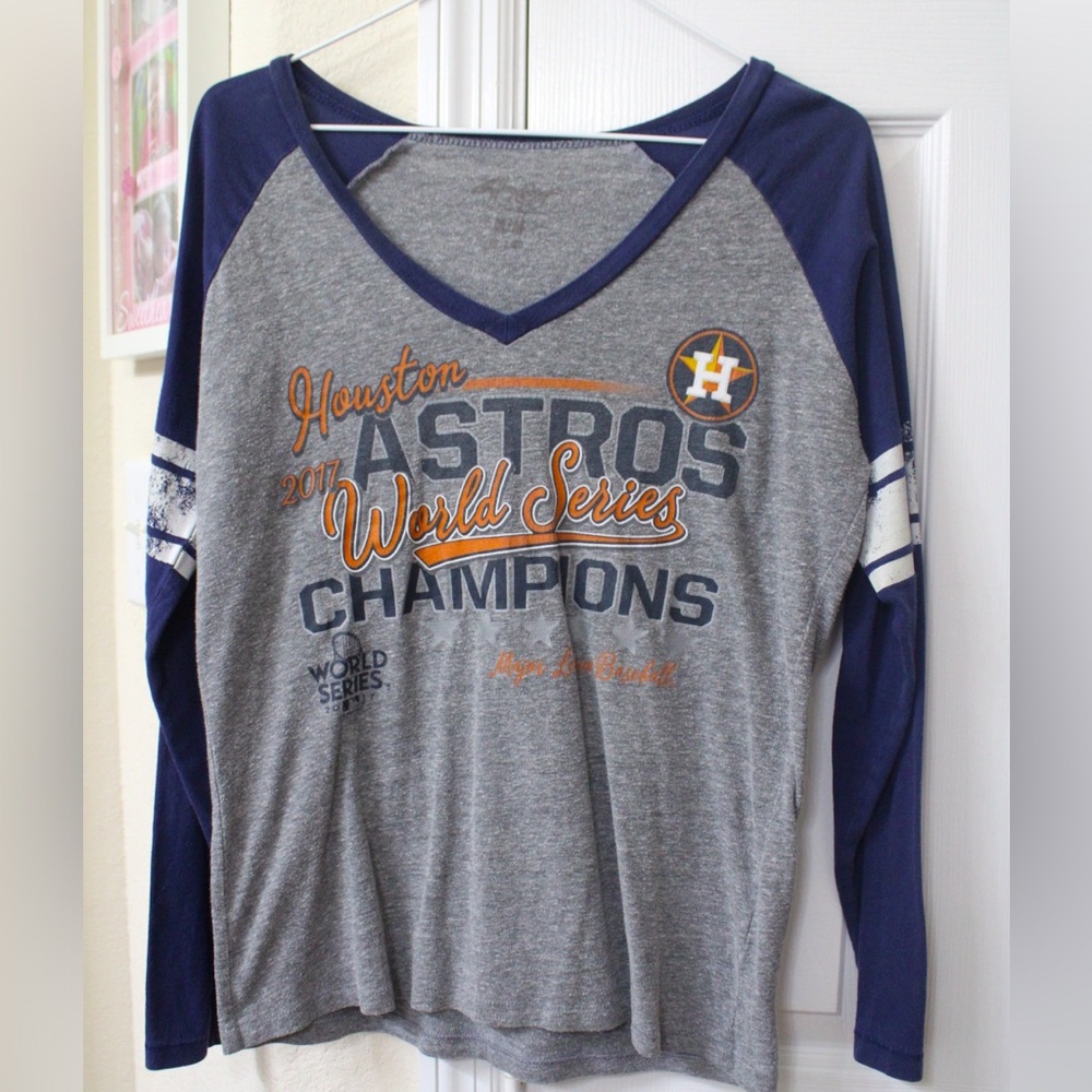 Women’s houston Astro’s world series champions long sleeve t-shirt size medium